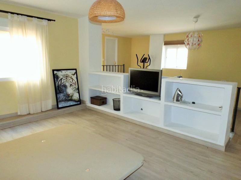 Foto eabd8148-784b-4a44-afbe-f40cc2f6206f. Zweistöckige wohnung in calle sierra bonela 18 in Benalmádena