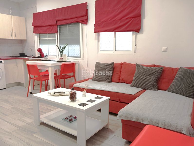 Foto cac3e83d-33e5-4f68-a711-55201eb42044. Erdgeschoss in calle de la luna 1 in La Carihuela - Los Nidos Torremolinos