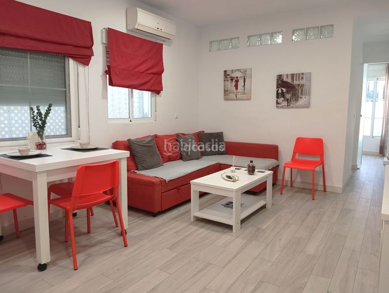 Foto ea9c506f-d0b4-48bd-b5c0-948cbba9cbcf. Erdgeschoss in calle de la luna 1 in La Carihuela - Los Nidos Torremolinos