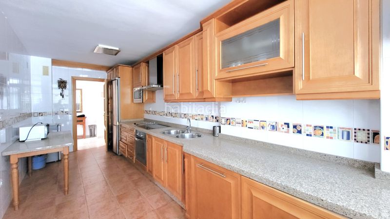 Foto dfd8cf22-b2d7-483c-9bec-ae2ca5619943. Pis a calle nerja 6 a La Carihuela - Los Nidos Torremolinos