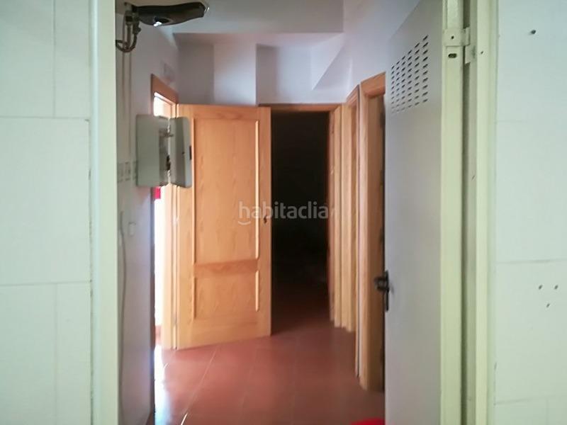 Foto ca3a6195-2b7e-47fd-9ed1-665d74977c5f. Local comercial  de 140 m2 construidos en el barrio en Monachil