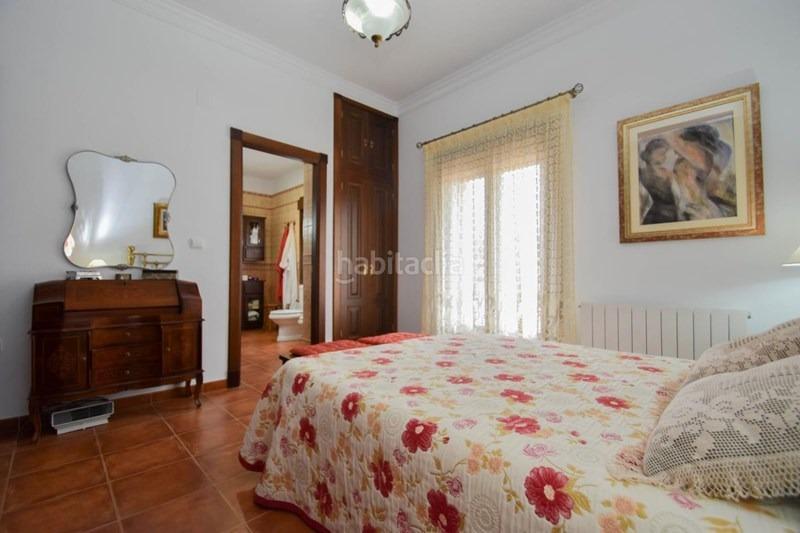 Foto 5f9ecddb-2097-4df7-84ad-d761eb1bf165. Casa estupenda casa para entrar a vivir de 3 plantas en jerez del marquesado en Jérez del Marquesado