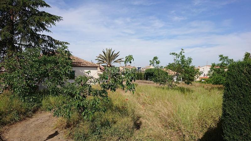Foto e26600ab-d94d-4cab-84f3-a0238c8c791b. Terreno residencial gran solar en el centro de cajar en Cájar
