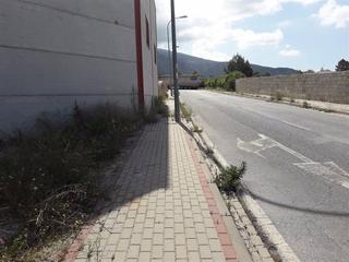 Terreny residencial  Calle urbanizable. Parcela de uso industrial situada en polígono peña blanca,