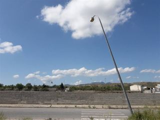 Terreno residencial  Calle urbanizable. Parcela de uso industrial situada en polígono peña blanca,