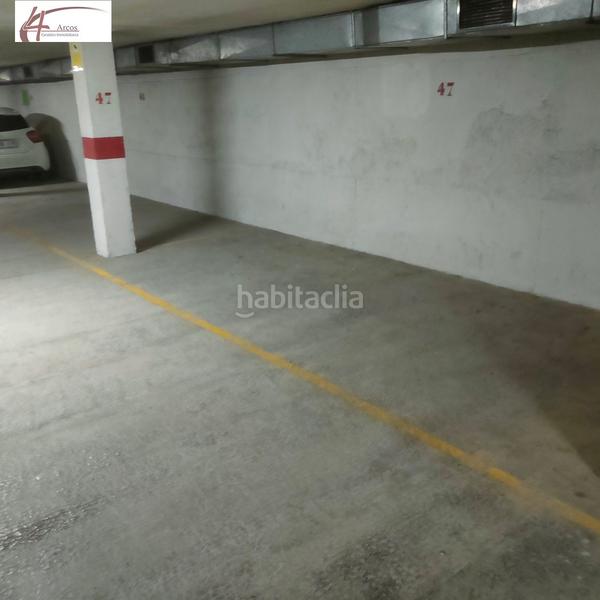 Foto 42d3af57-7fc7-48fc-8ecd-824db6b7e441. Alquiler parking coche plaza de aparcamiento para alquilar en Santa Fe