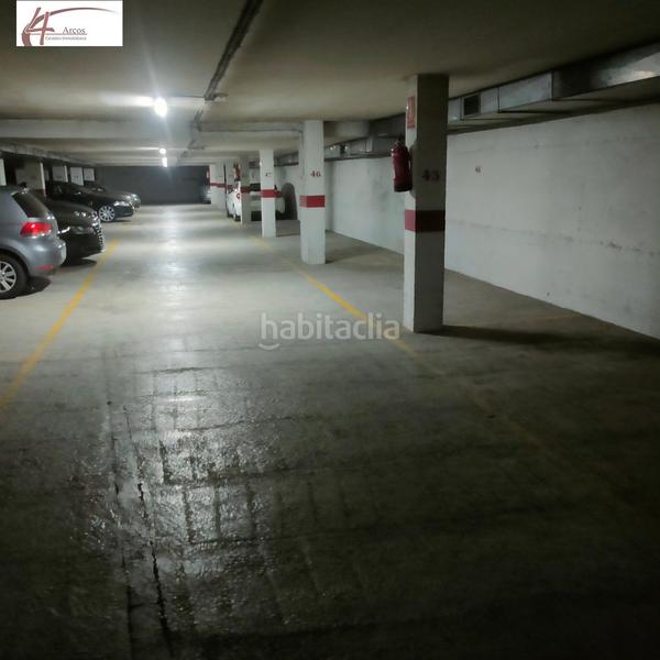 Foto ef510ef4-83d6-45f1-8650-911ac6e28e9a. Alquiler parking coche plaza de aparcamiento para alquilar en Santa Fe