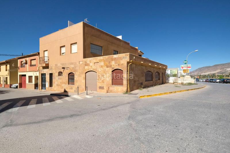 Foto 5340a0a2-729a-4a15-ba21-d2fffc67969b. Local comercial  haciendo esquina en Dúrcal