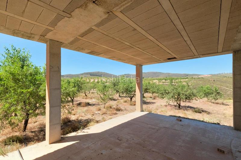 Foto 142d5052-6f41-4f87-b2ba-2cc1bcd0a205. Masía finca rústica en venta en Villamena