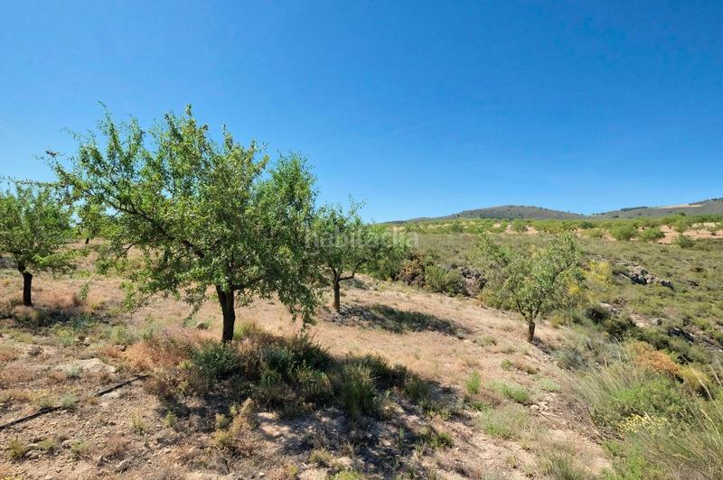Foto b3f47c34-e5a9-486b-a57a-4944b4b23099. Masía finca rústica en venta en Villamena