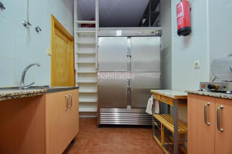 Foto 04a1f5dd-e718-416c-ac23-7e7e24e57495. Local comercial a Aljomahima - Ermita Gabias (Las)