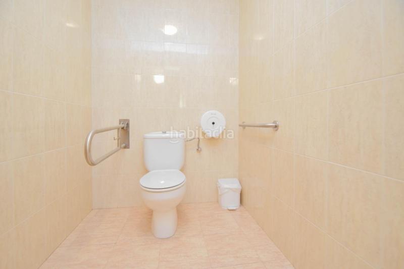 Foto c90d1763-a7bb-45ea-acaf-fd9f32a2e124. Local comercial a Aljomahima - Ermita Gabias (Las)