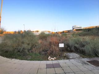 Terreno residencial  Suelo urb. p-3. Solar altos de la zubia
