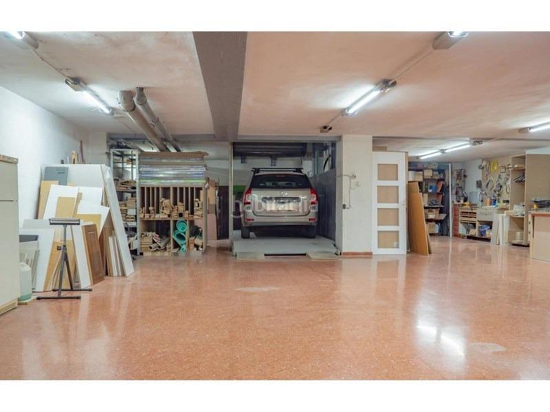 Foto b8845de8-d37f-486d-bb3b-ea0783b96326. Locale commerciale in Centro - Sagrario Granada