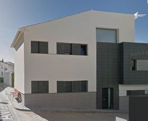 Chalet  Alfonso xii. Casa de diseño moderno con 3 habitaciones y acabados de lujo en