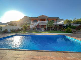 Xalet  Calle suelo urb. sr-11. Espectacular chalet ubicado en 1000m2 de terreno!!!