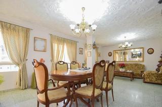 Geschäftsraum in Santa Fe. Vivienda y negocio