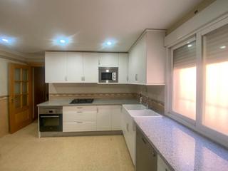 Appartement  Calle g adolfo becquer. Gran piso a la venta en padul junto instituto la laguna. semiamu