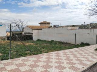 Terreno residencial en Calle paseo colon (fue) 2. Solar en fuensanta