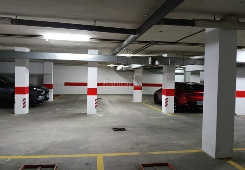 Foto f6d42595-867e-4085-ad28-3eeb4c463a4f. Autoparkplatz in Santa Fe