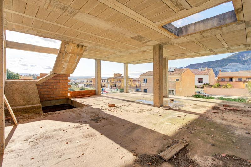 Foto 486b0c12-53e5-4afd-b875-f740c638ee3a. Terreno residencial solar con estructura en Dúrcal