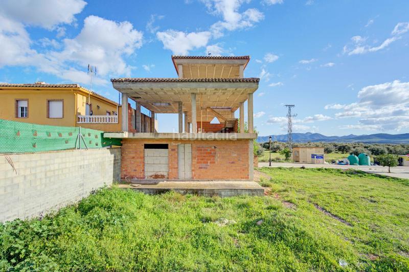 Foto a6aab1d7-573b-4bb2-b064-9428b583d374. Terreno residencial solar con estructura en Dúrcal