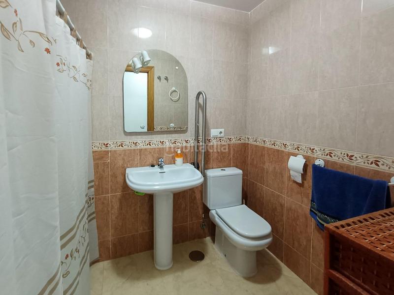 Foto 34d79438-0c07-422e-8408-d5078c0d78db. Piso  con garaje y piscina comunitaria en lachar en Láchar