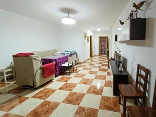 Pis  Calle buenavista. Piso con garaje y piscina comunitaria en lachar