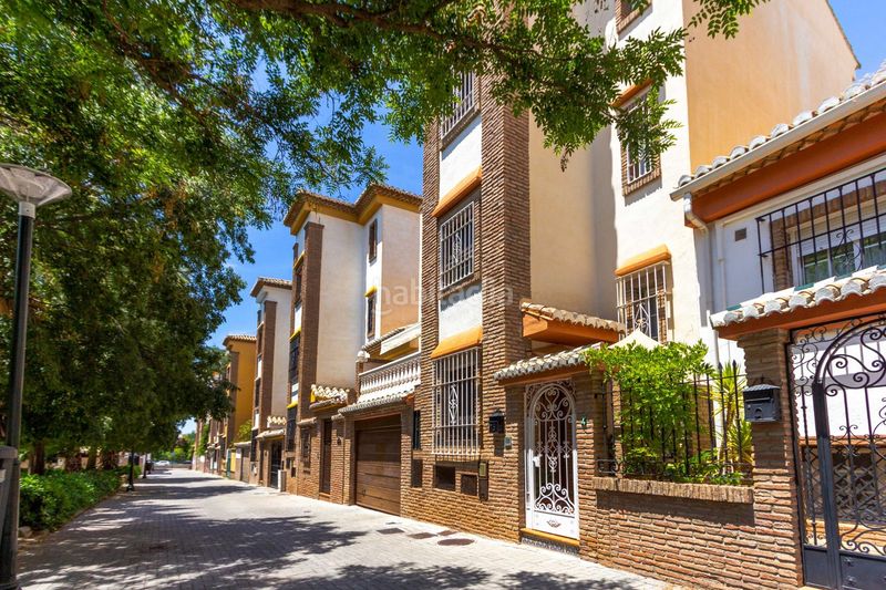 Foto d3712c6b-4914-4c39-9bf3-e50ab4105220. Casa amb aparcament a Castaño - Mirasierra Granada