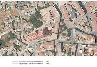 Terreno residencial en Maracena. Gran solar  en el centro de maracena!!