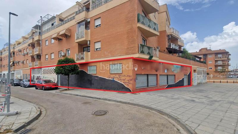 Foto 3098317f-8ed4-4be0-ba89-6b9808c7062a. Local comercial en avenida de la hispanidad 17 local en esquina en venta avd. hispanidad en Santa Fe