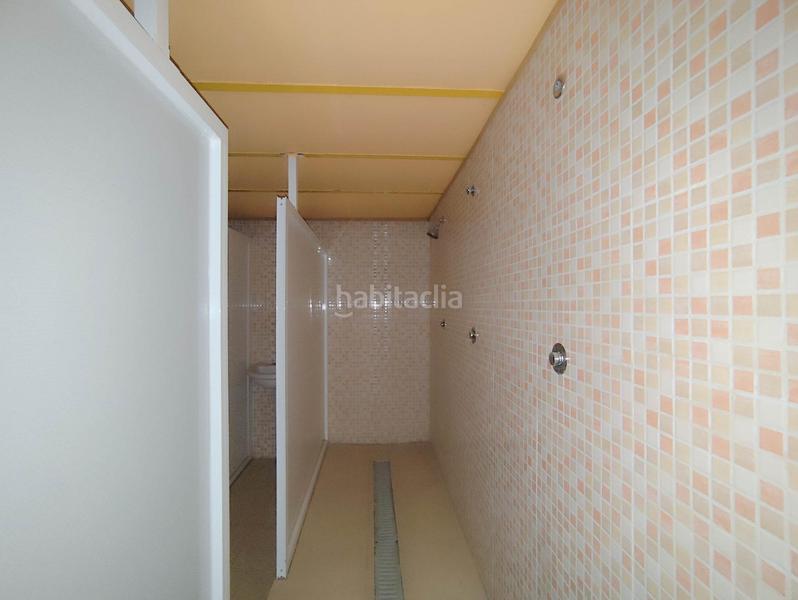 Foto 3e602b75-c128-429a-a88a-9061236982e0. Local comercial en avenida de la hispanidad 17 local en esquina en venta avd. hispanidad en Santa Fe