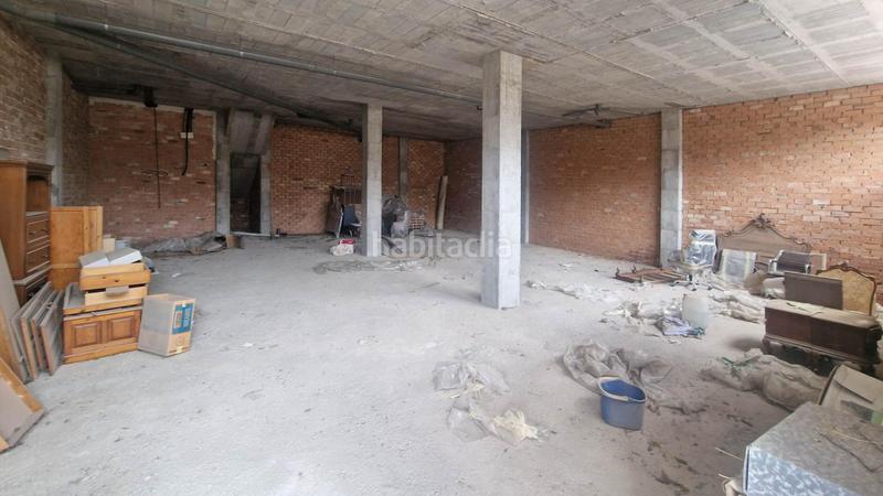 Foto ba8b10ea-23ad-429a-b719-50d04d2ed188. Local comercial en avenida de la hispanidad 17 local en esquina en venta avd. hispanidad en Santa Fe