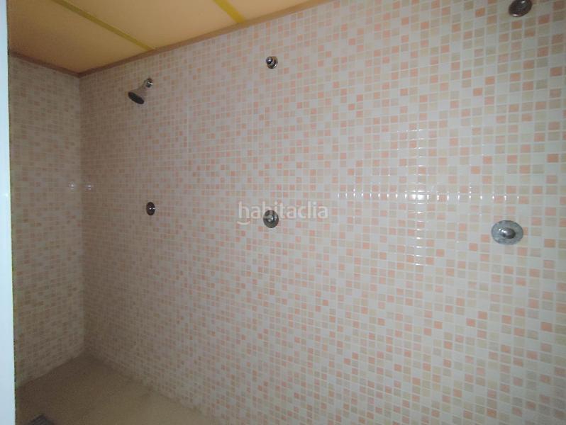 Foto c899c28d-6ed3-41e3-aab9-9fa57e4f5289. Local comercial en avenida de la hispanidad 17 local en esquina en venta avd. hispanidad en Santa Fe