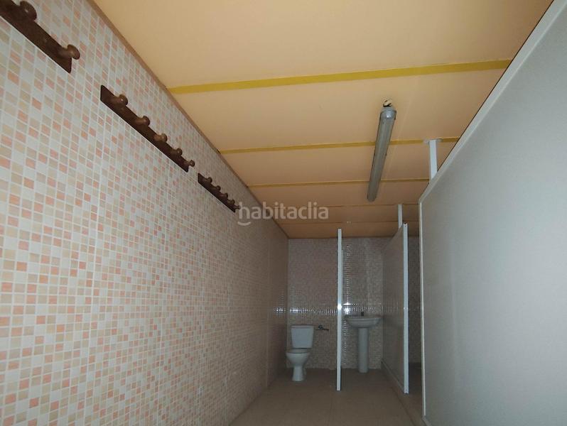 Foto e5808135-95b0-4622-97cf-2891515198c6. Local comercial en avenida de la hispanidad 17 local en esquina en venta avd. hispanidad en Santa Fe