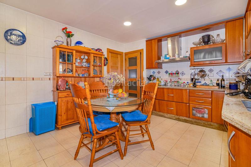 Foto 18d73d85-cc17-4890-9b84-52751685d4bd. Casa preciosa casa en el centro amplia, luminosa, jardín en Ogíjares