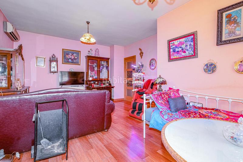 Foto bc2c3e09-a6af-4e67-ae4b-489cd7f1c9d5. Casa preciosa casa en el centro amplia, luminosa, jardín en Ogíjares