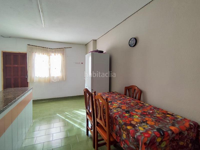 Foto 098790a6-13dd-4131-bfe7-68a41b295a09. Piso oportunidad de inversión inmueble a reformar en velilla en Almuñécar