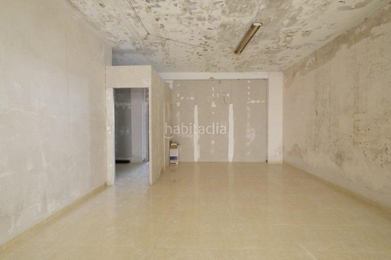 Foto 7cbcf126-442e-4aa8-8129-15970e4fc908. Local comercial  en avenida principal en Padul