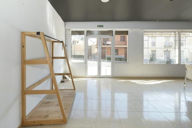 Foto bbe021b4-7252-47c8-85eb-99d3e1f7db92. Local comercial a Padul