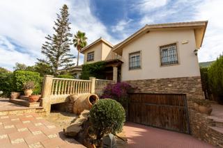 Chalet  Calle ur el puntal - e-2. Gran chalet en el puntal