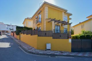 Chalet  Calle molino. Chalet en esquina, cerca de todo y con vistas