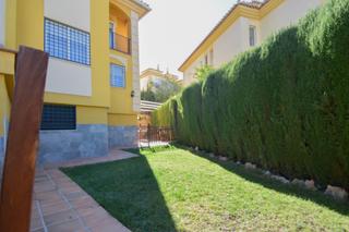 Xalet  Calle molino. Chalet en esquina, cerca de todo y con vistas