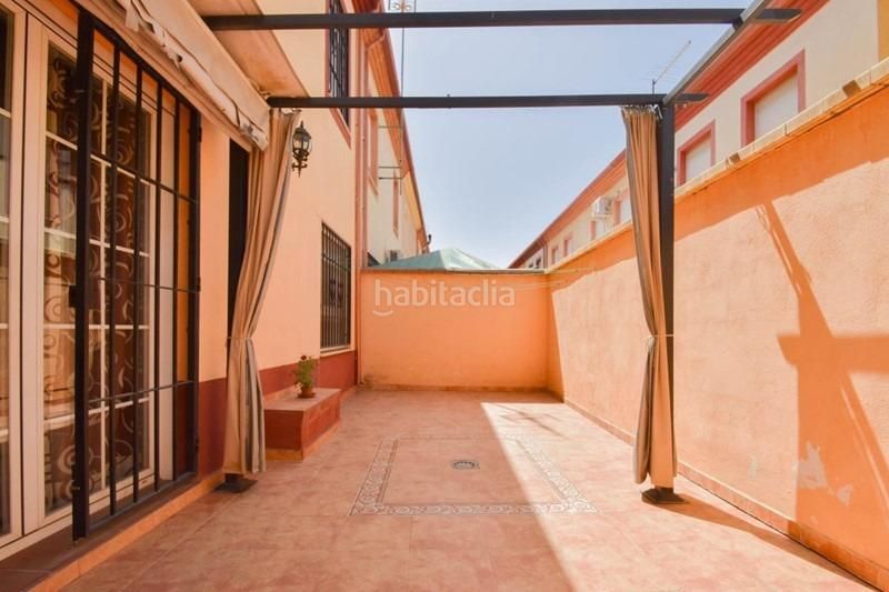 Foto cf23436d-1174-4d46-8350-e40c744affc0. Casa amb aparcament piscina a Polideportivo Alhendín