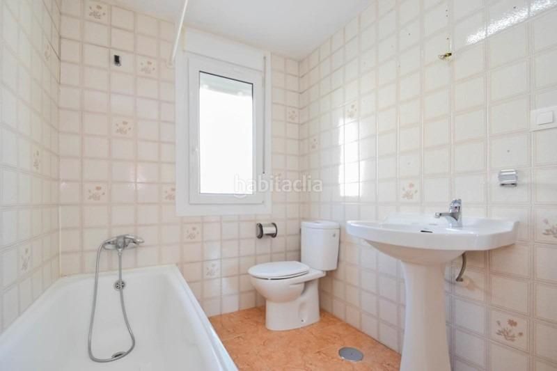 Foto ca49bc42-5992-41ae-b945-8a8addd24538. Xalet amb aparcament piscina a Barrio de la Vega Monachil