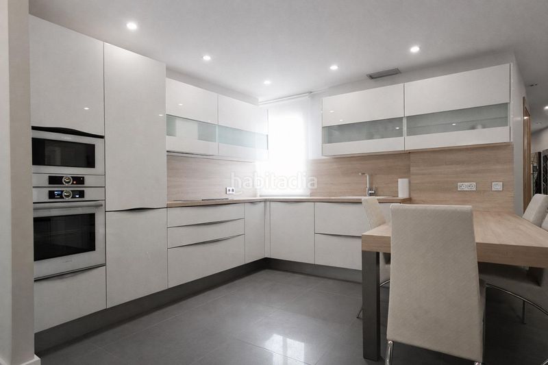 Foto 040d2181-65c1-4247-91ef-631f840a9c6f. Àtic amb aparcament a Santa Fe