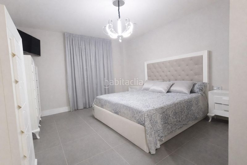 Foto e3fe2289-daad-4303-bb3e-29cd28756499. Àtic amb aparcament a Santa Fe