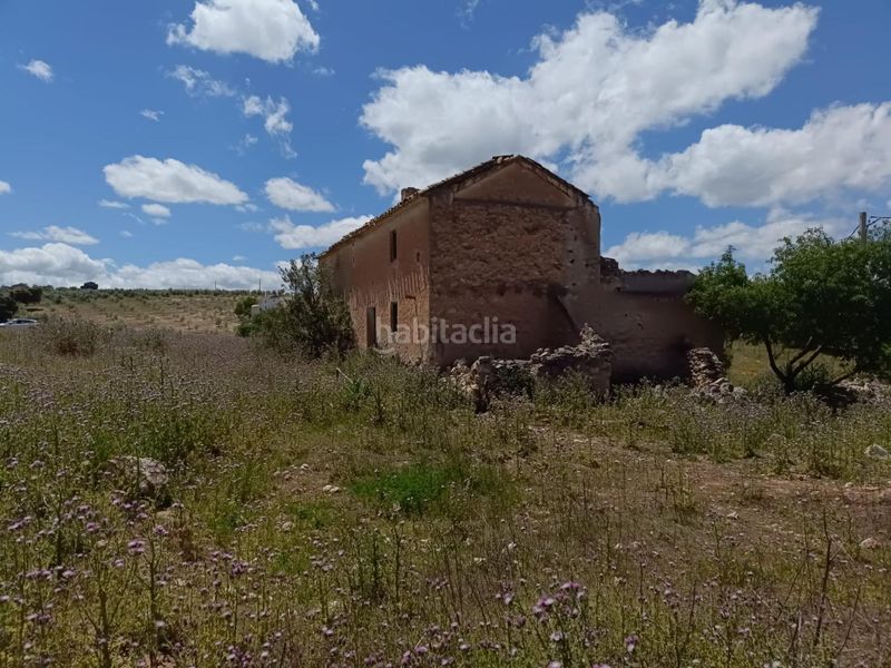Foto c5e7c881-ff35-45a4-bff4-69a01f57b047. Masia a Salar