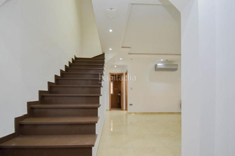 Foto 55a8c2f3-6385-40a3-82d1-397e4c7bd392. Casa amb calefacció aparcament piscina a Albolote