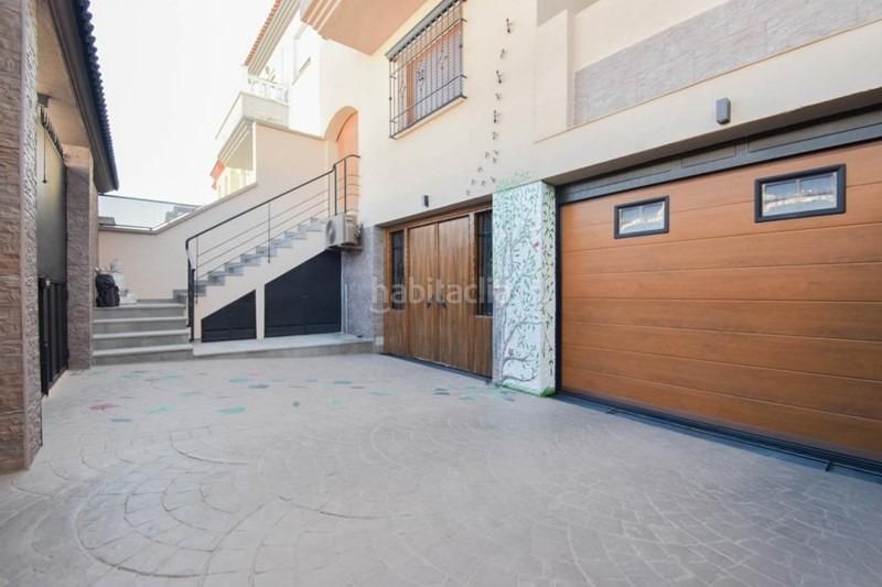 Foto 58c41454-1d1f-4cf2-bb69-e0e22eb8e6c9. Casa amb calefacció aparcament piscina a Albolote